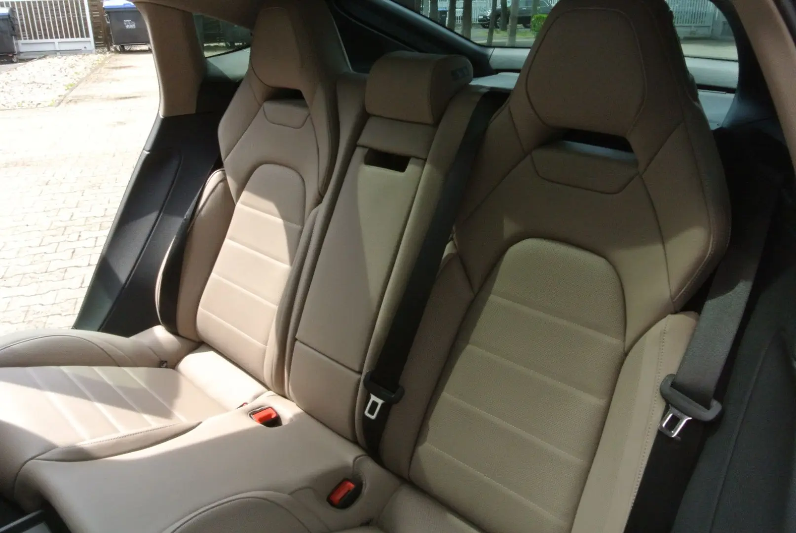 Panamera 4 E-Hybrid,faceift,schw/beig,21