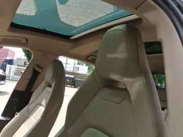 Panamera 4 E-Hybrid,faceift,schw/beig,21