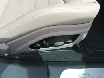 Panamera 4 E-Hybrid,faceift,schw/beig,21