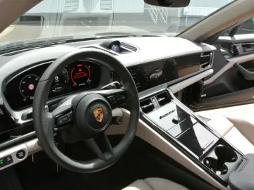 Panamera 4 E-Hybrid,faceift,schw/beig,21