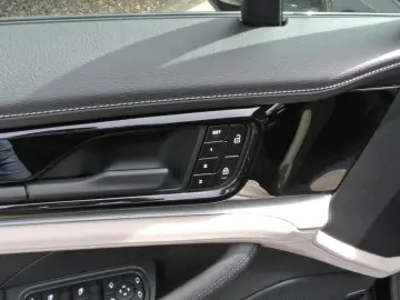 Panamera 4 E-Hybrid,faceift,schw/beig,21