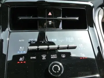Panamera 4 E-Hybrid,faceift,schw/beig,21