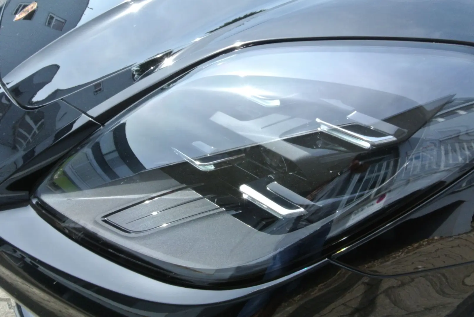 Panamera 4 E-Hybrid,faceift,schw/beig,21