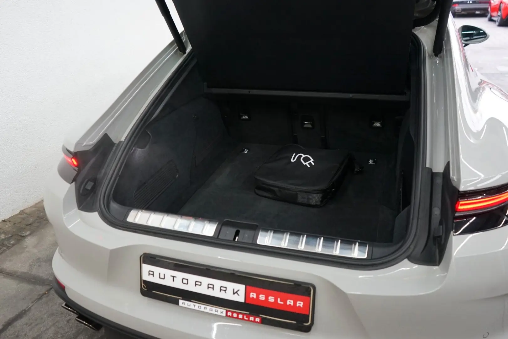Panamera 4 S E-Hybrid/Kreide/P-Display/SpAbgas