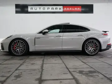 Panamera 4 S E-Hybrid/Kreide/P-Display/SpAbgas