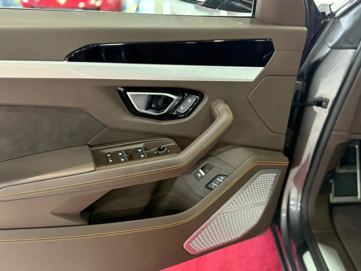 Urus B&O+PANO+HUD+ACC+LASER