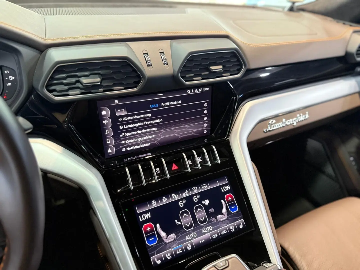 Urus B&O+PANO+HUD+ACC+LASER