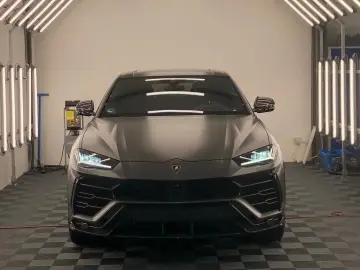 Urus MY21 Carbon Akrapovic Pano 23-Zoll Keramik