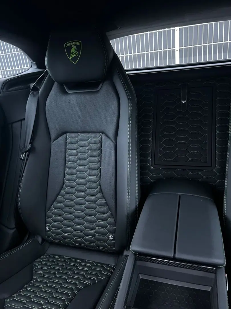 Urus MY21 Carbon Akrapovic Pano 23-Zoll Keramik