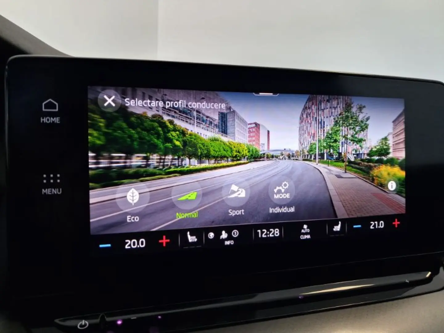 SKODA OCTAVIA 1.5 TSI MHEV Ambition DSG