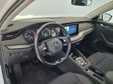 SKODA OCTAVIA 1.5 TSI MHEV Ambition DSG