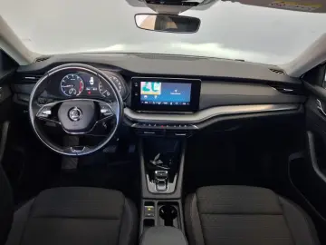 SKODA OCTAVIA 1.5 TSI MHEV Ambition DSG