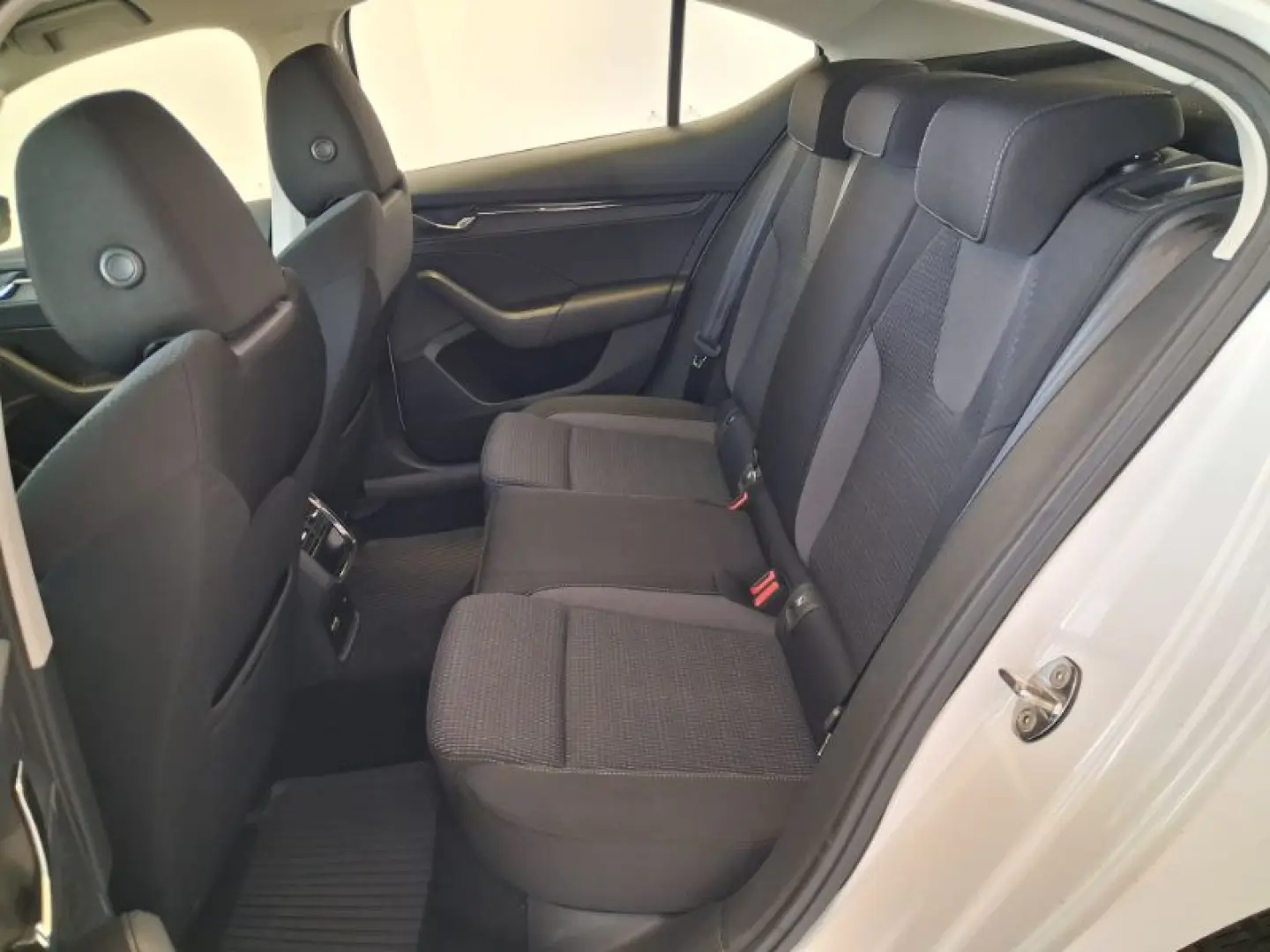 SKODA OCTAVIA 1.5 TSI MHEV Ambition DSG