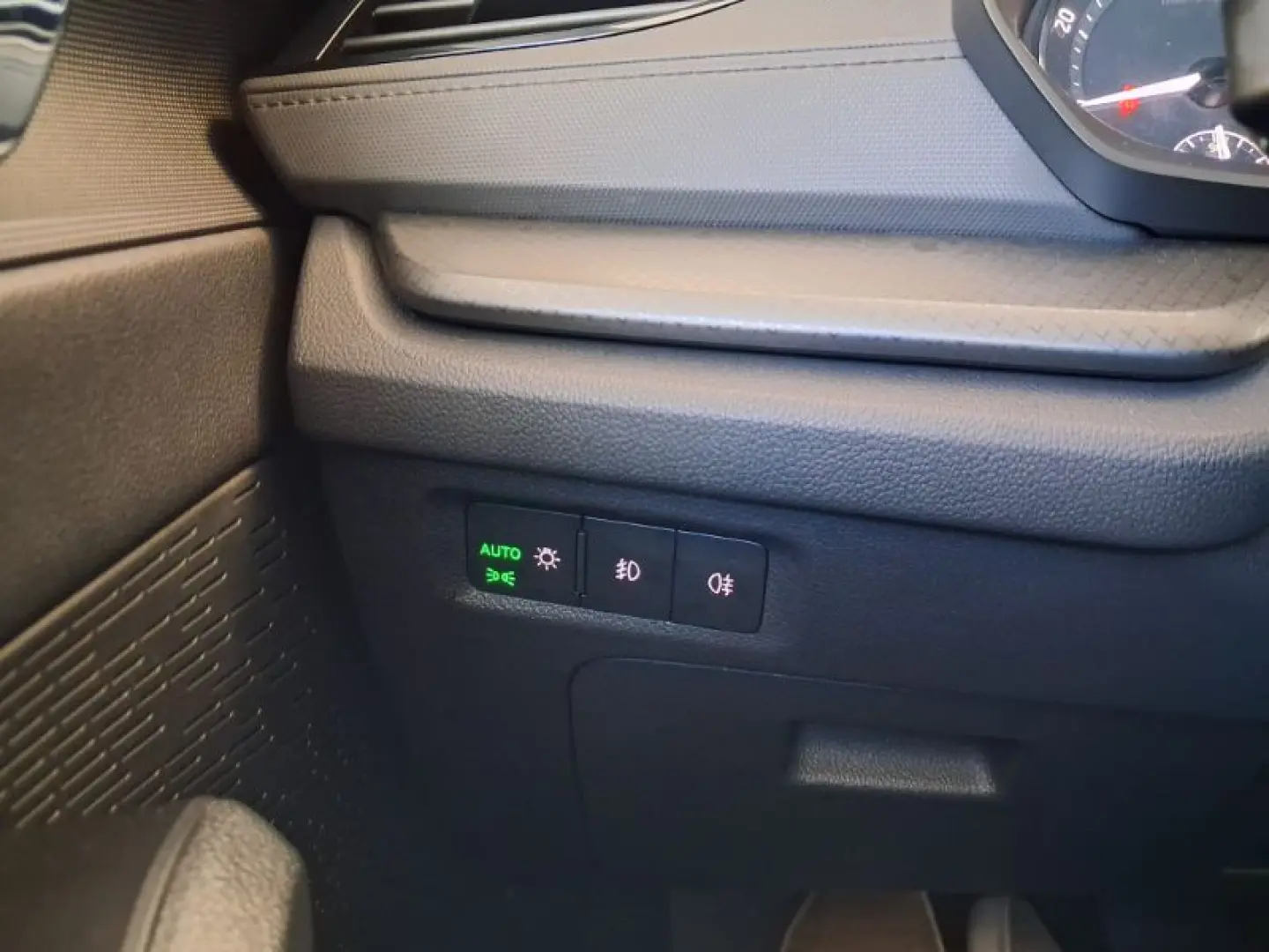 SKODA OCTAVIA 1.5 TSI MHEV Ambition DSG