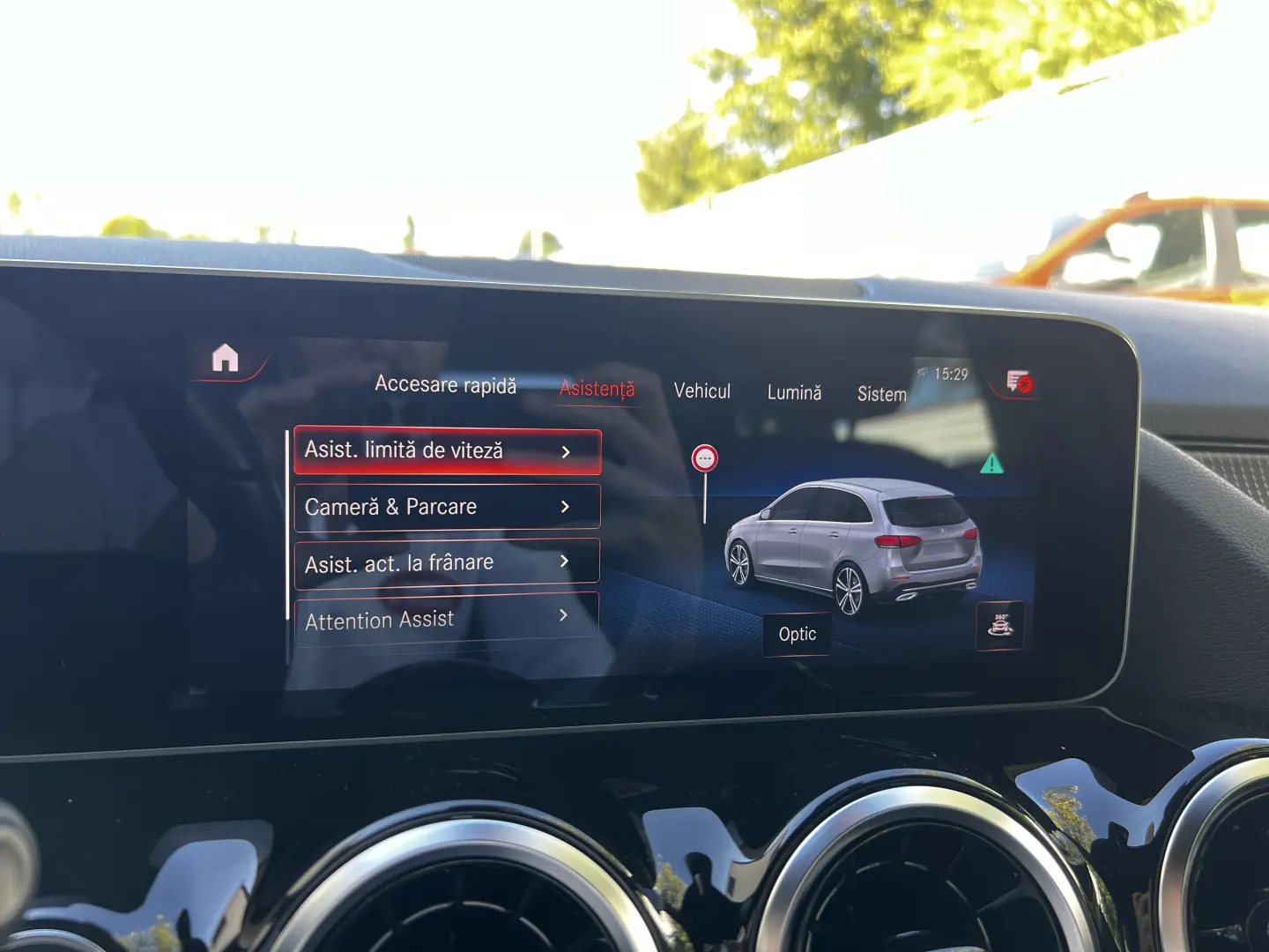 Mercedes-Benz B