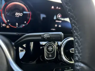 Mercedes-Benz B