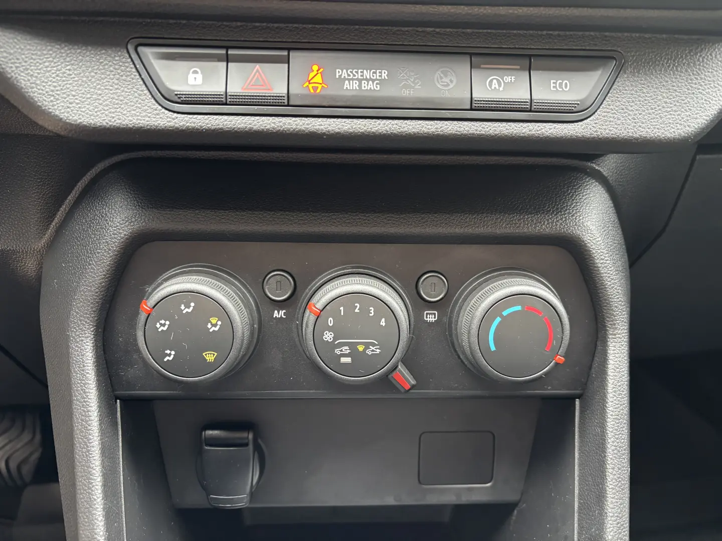 Dacia Logan TCe 90 Essential