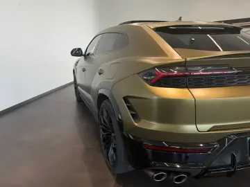 Urus 4.0 V8 PHEV SE
