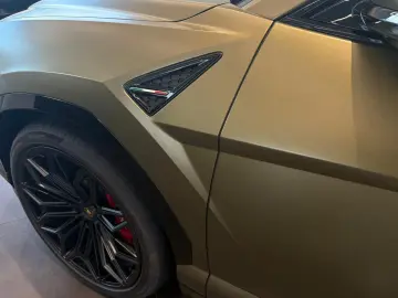 Urus 4.0 V8 PHEV SE