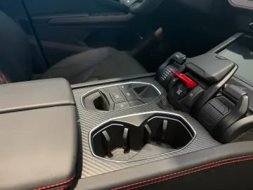 Urus 4.0 V8 PHEV SE