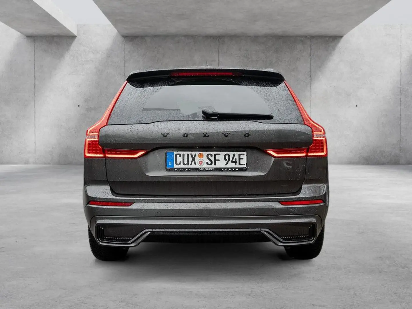 XC60 T6 Plus Dark Recharge AWD GJR PANO 360°