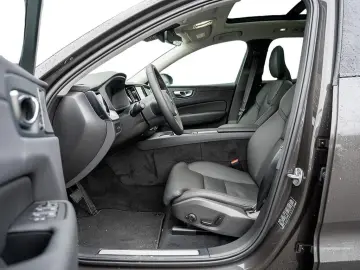 XC60 T6 Plus Dark Recharge AWD GJR PANO 360°