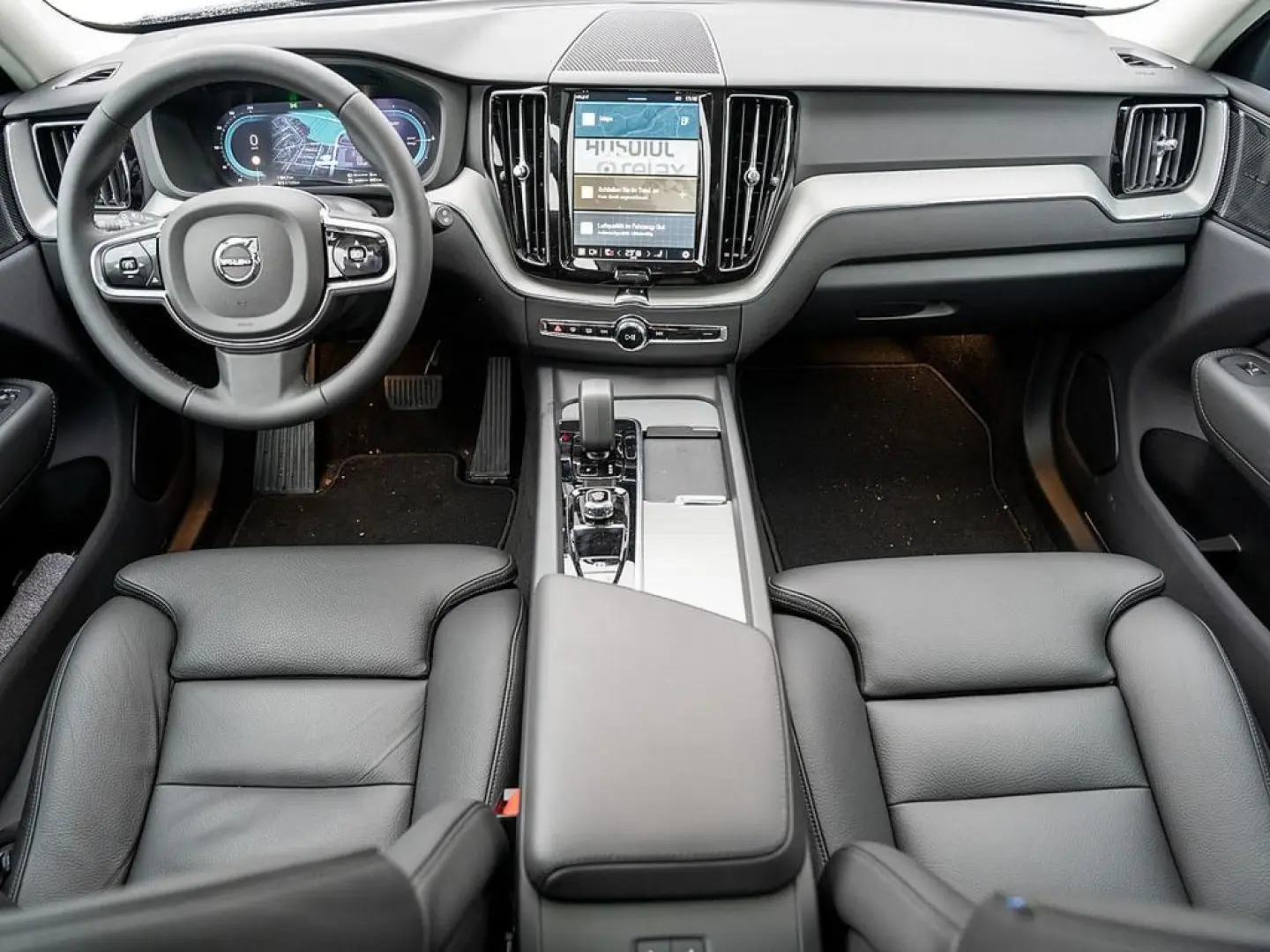 XC60 T6 Plus Dark Recharge AWD GJR PANO 360°
