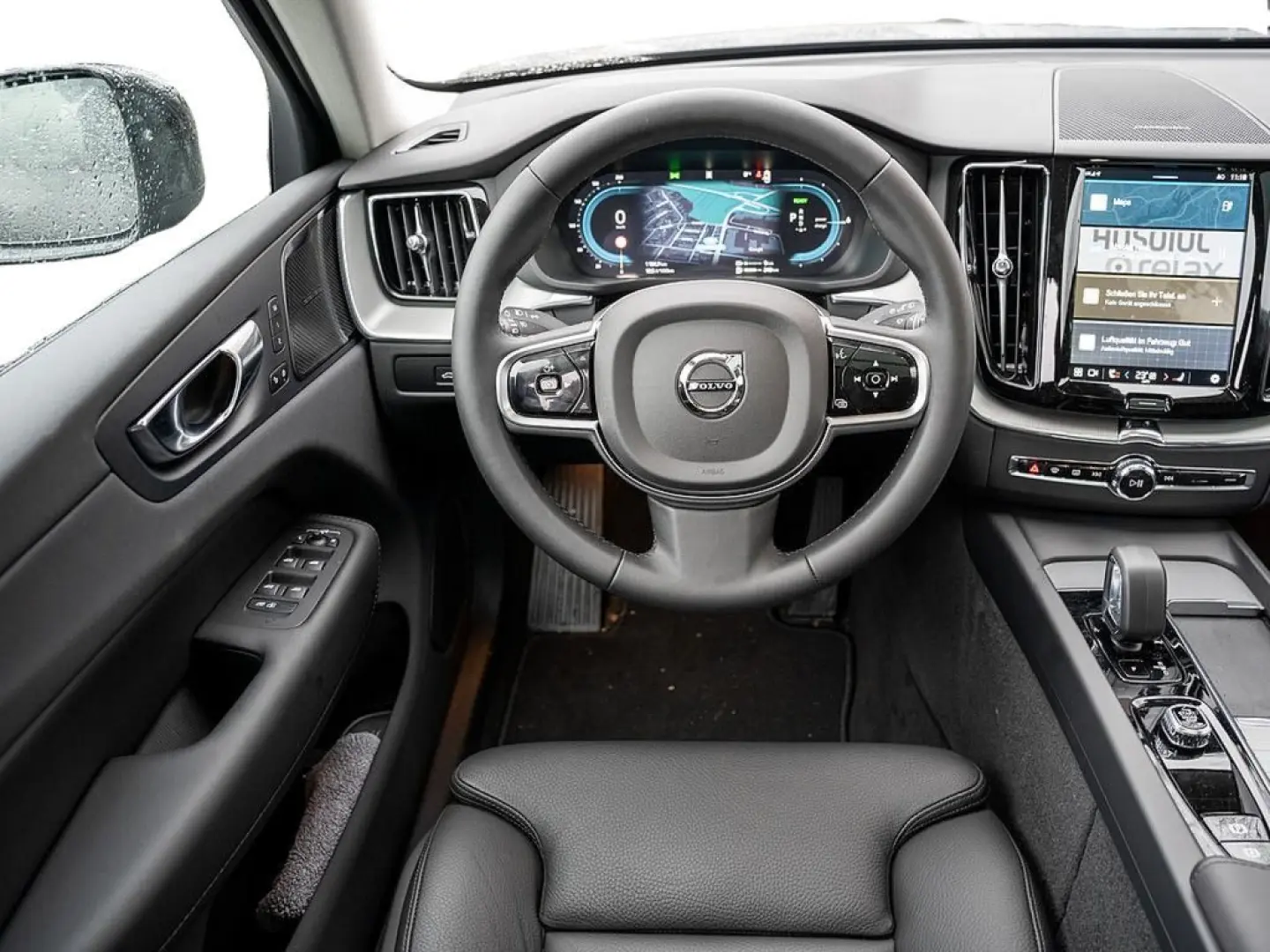 XC60 T6 Plus Dark Recharge AWD GJR PANO 360°