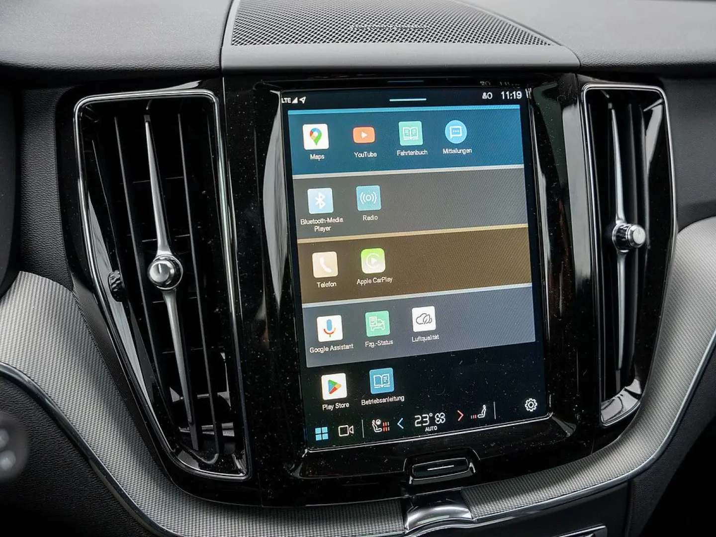 XC60 T6 Plus Dark Recharge AWD GJR PANO 360°