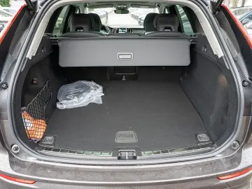XC60 T6 Plus Dark Recharge AWD GJR PANO 360°