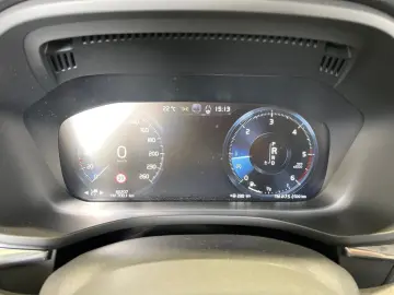 XC 60 D4 2WD Momentum Pro 360  AHK ACC BLIS LED