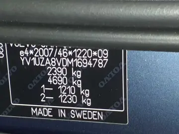 XC 60 D4 2WD Momentum Pro 360  AHK ACC BLIS LED