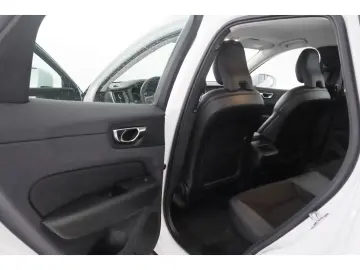 XC60 T4 Geartronic Momentum Pro LED NAVI KAMERA