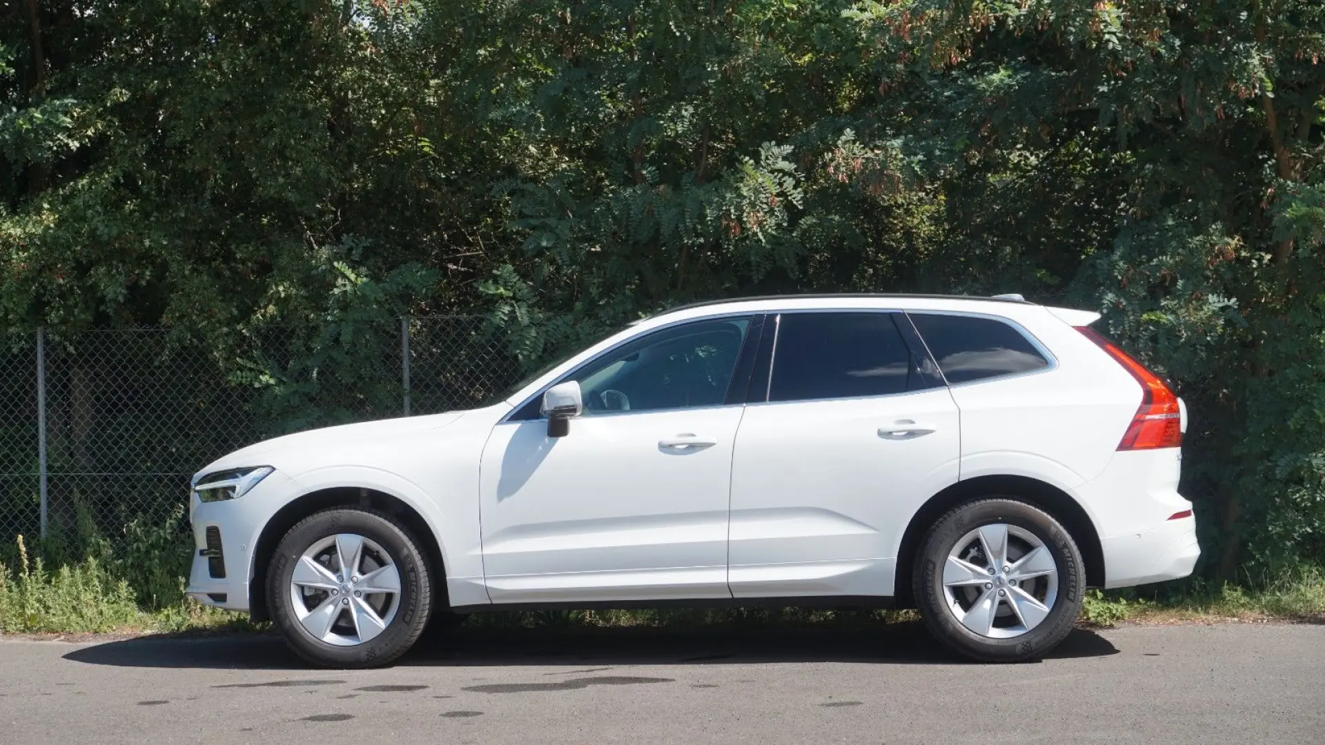 XC60 B4 Core LED 360  KeyGo Sitzheizung Facelift