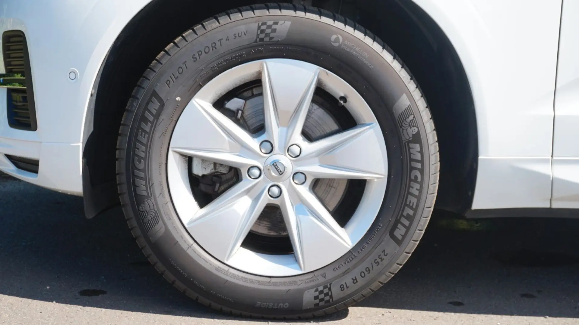 XC60 B4 Core LED 360  KeyGo Sitzheizung Facelift
