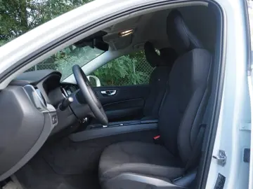 XC60 B4 Core LED 360  KeyGo Sitzheizung Facelift