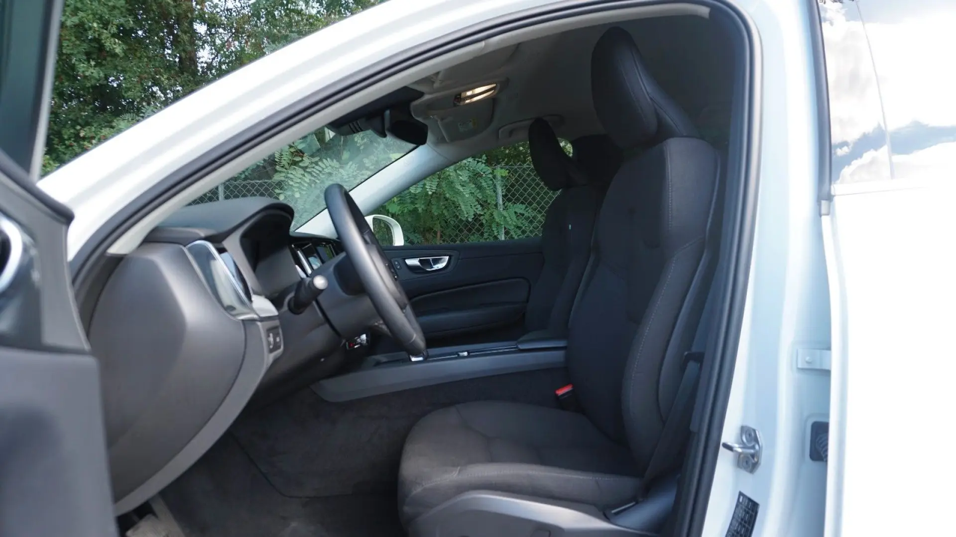 XC60 B4 Core LED 360  KeyGo Sitzheizung Facelift