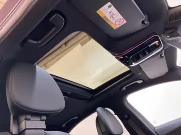 C 200 4MATIC Avantgarde, Kamera, S-Dach, CarPlay