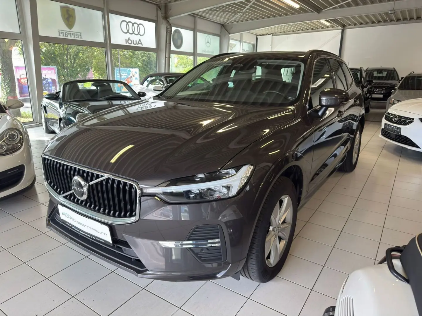XC60 Momentum Pro 2WD/Facelift/Navi/Kamera