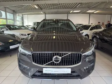 XC60 Momentum Pro 2WD Facelift Navi Kamera