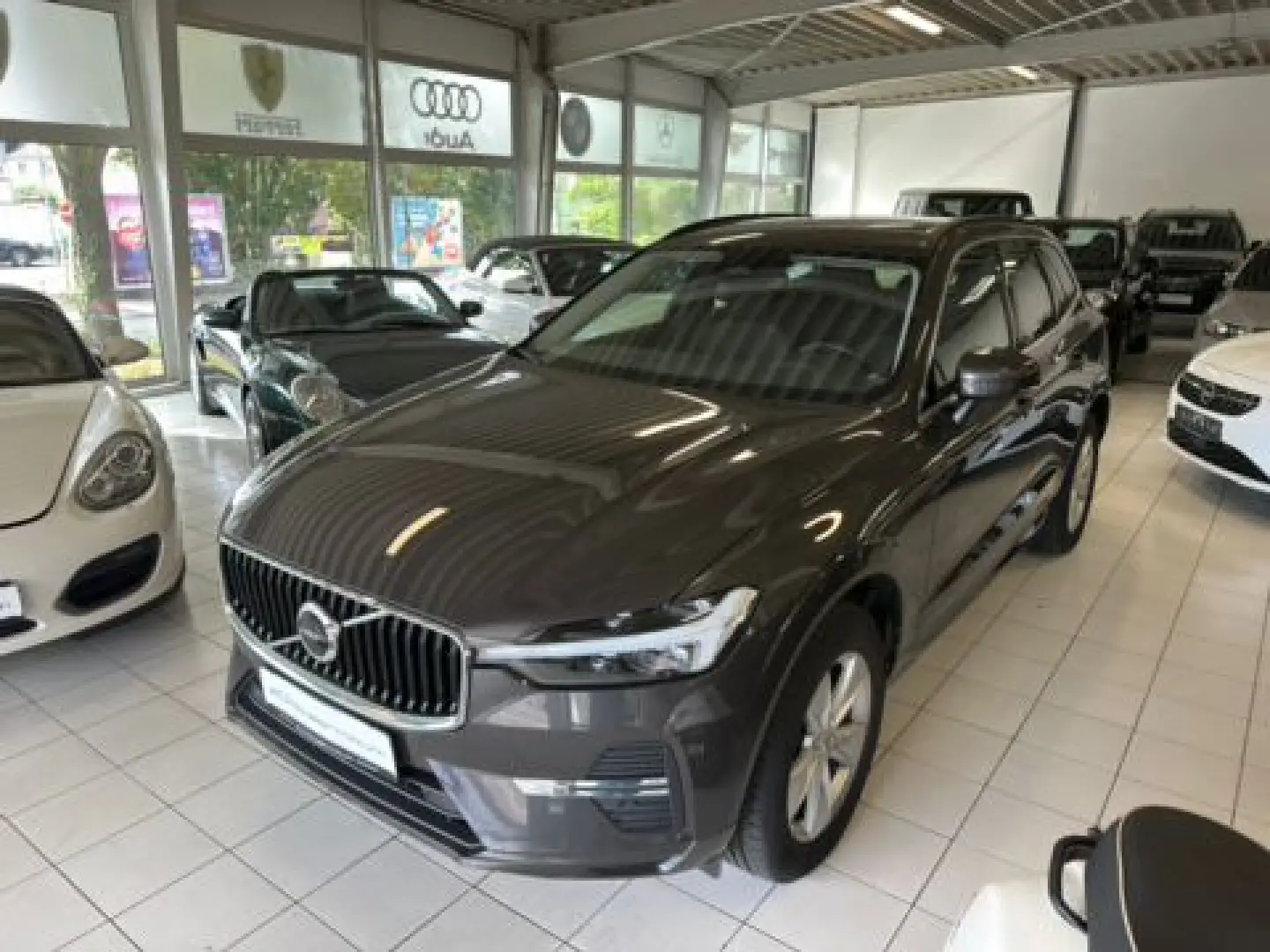 XC60 Momentum Pro 2WD/Facelift/Navi/Kamera