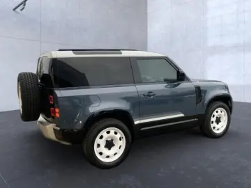 Defender 90 D200 S COUNTY PACK