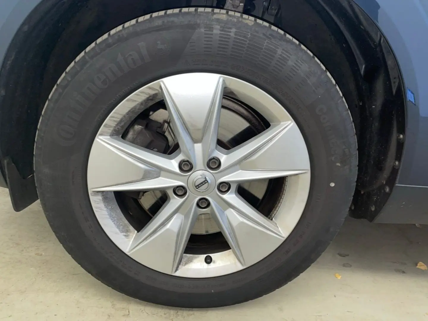 XC 60 B4 AHK LED Lane RKam AUT