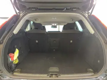 XC 60 B4 AHK LED Lane RKam AUT