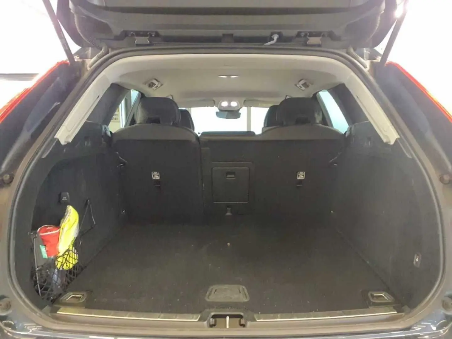 XC 60 B4 AHK LED Lane RKam AUT