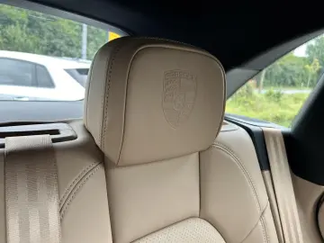 Macan S