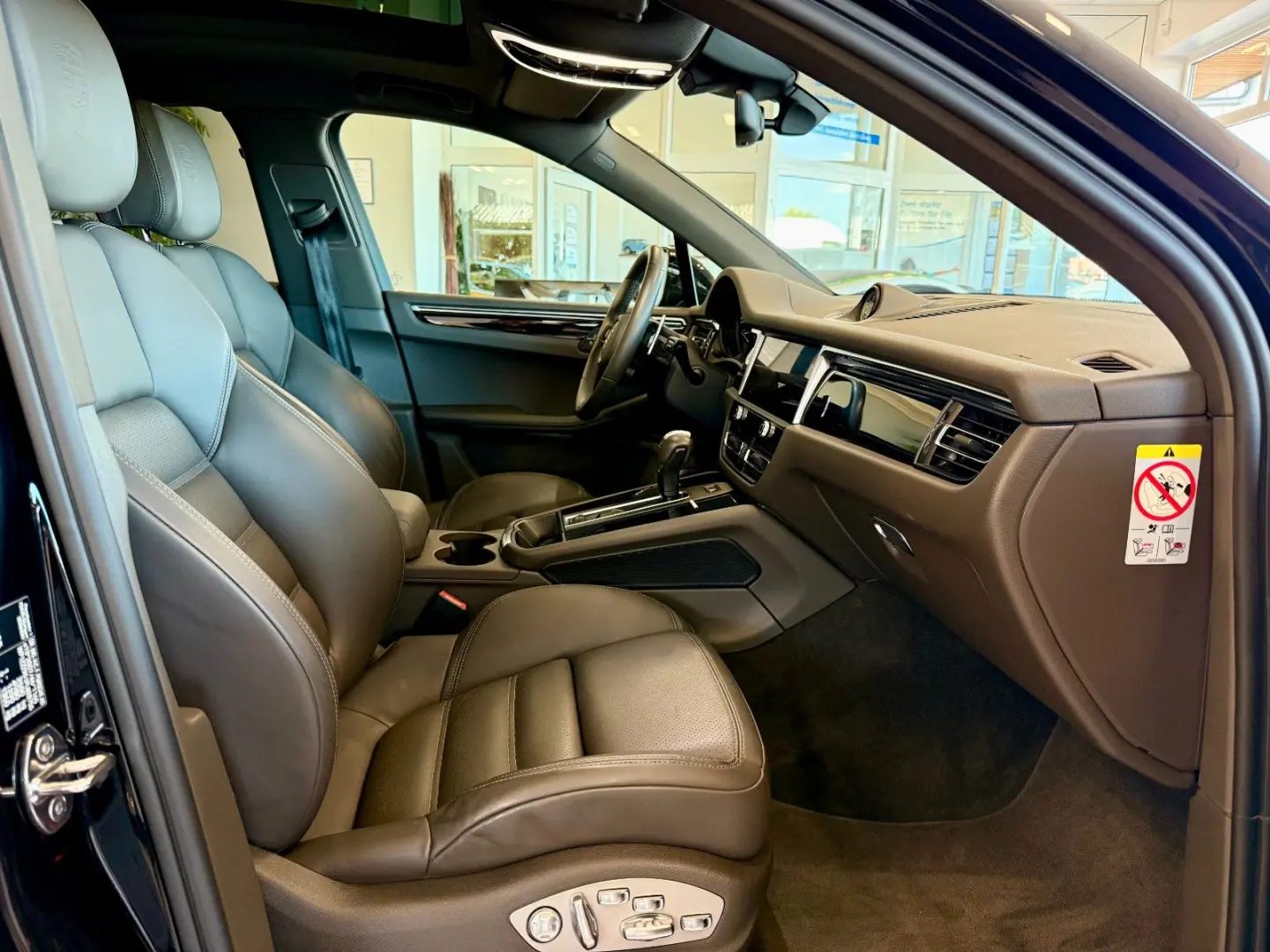 Macan S