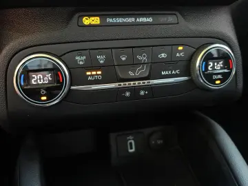 Ford Focus 1.5 EcoBlue Start-Stopp-System Aut. TITANIUM