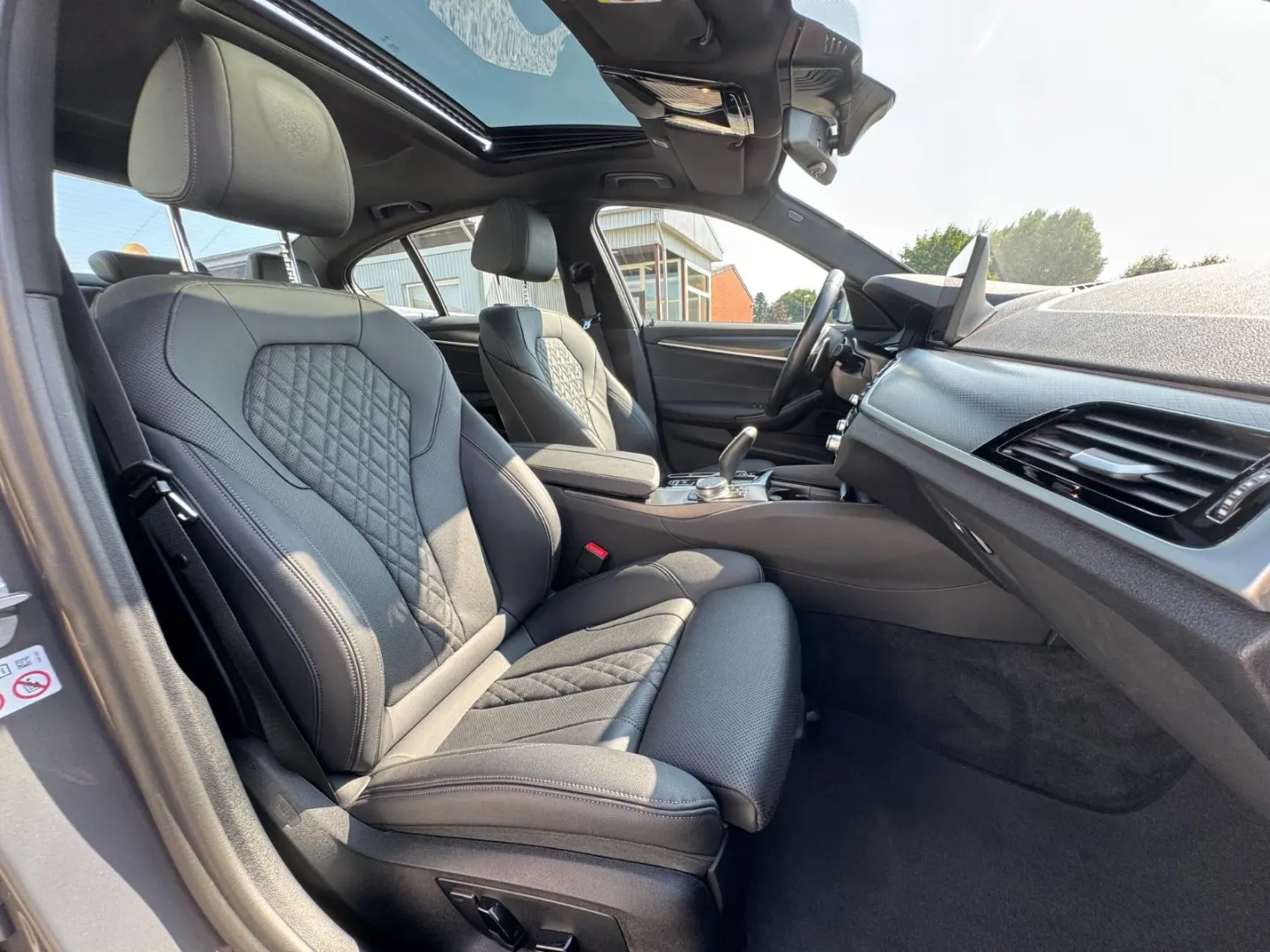 530 d xDrive M Sport Individual LED Kamera Hi-Fi