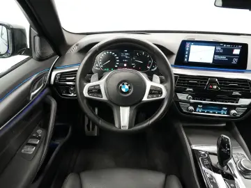 530d M Sport LASER HUD LEDER PANO Memory Keyless